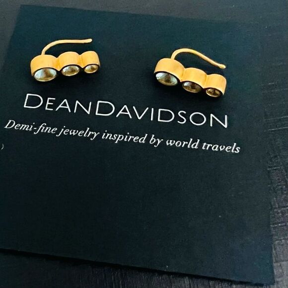 DEAN DAVIDSON 22K Gold Plated Manhattan‎ Blue Topaz Ear Crawler Earrings, NWT - Picture 6 of 11